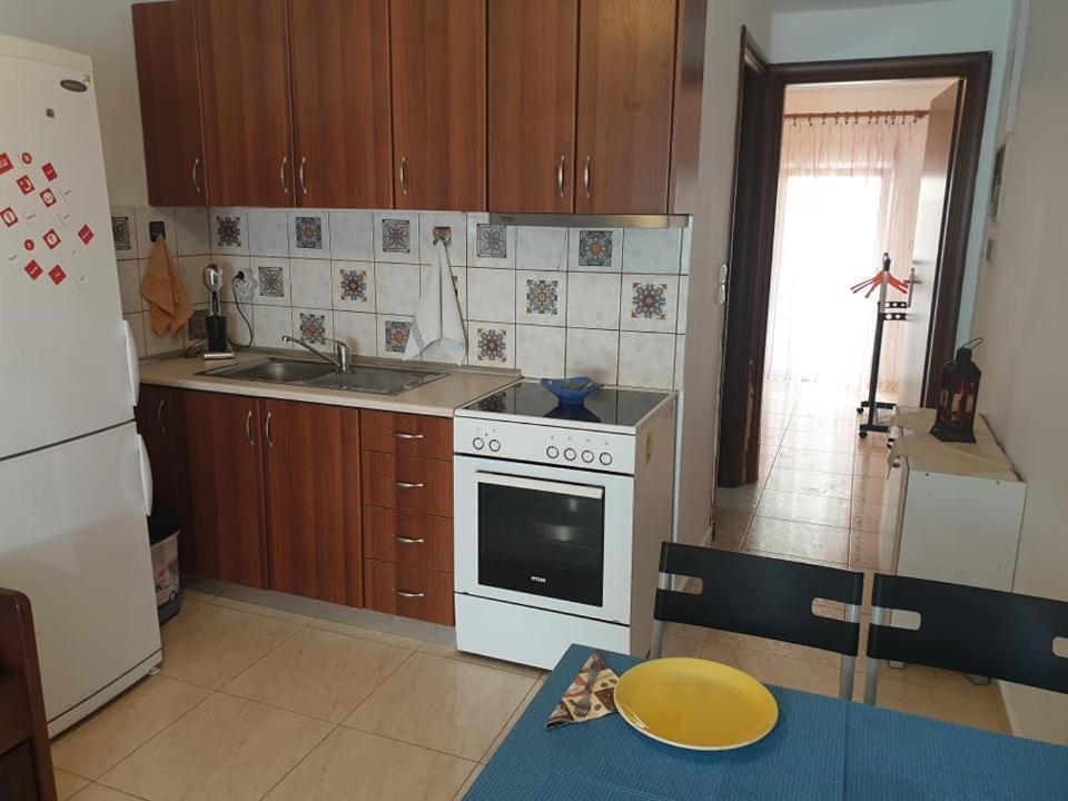 Anna Apartments Nea Peramos  Exterior photo